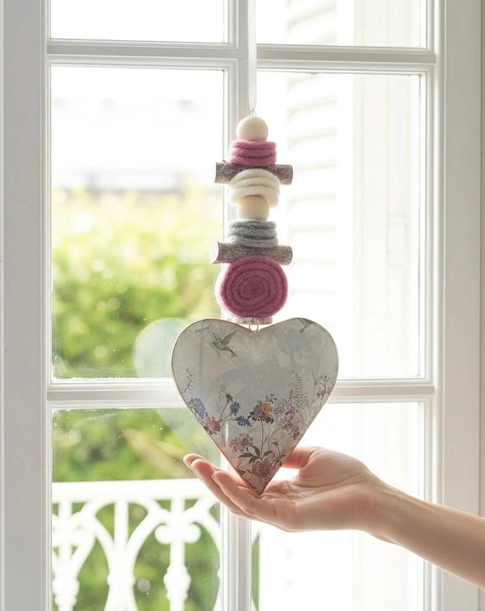 Fensterdeko Herz Blumenmotiv Altrosa Creme