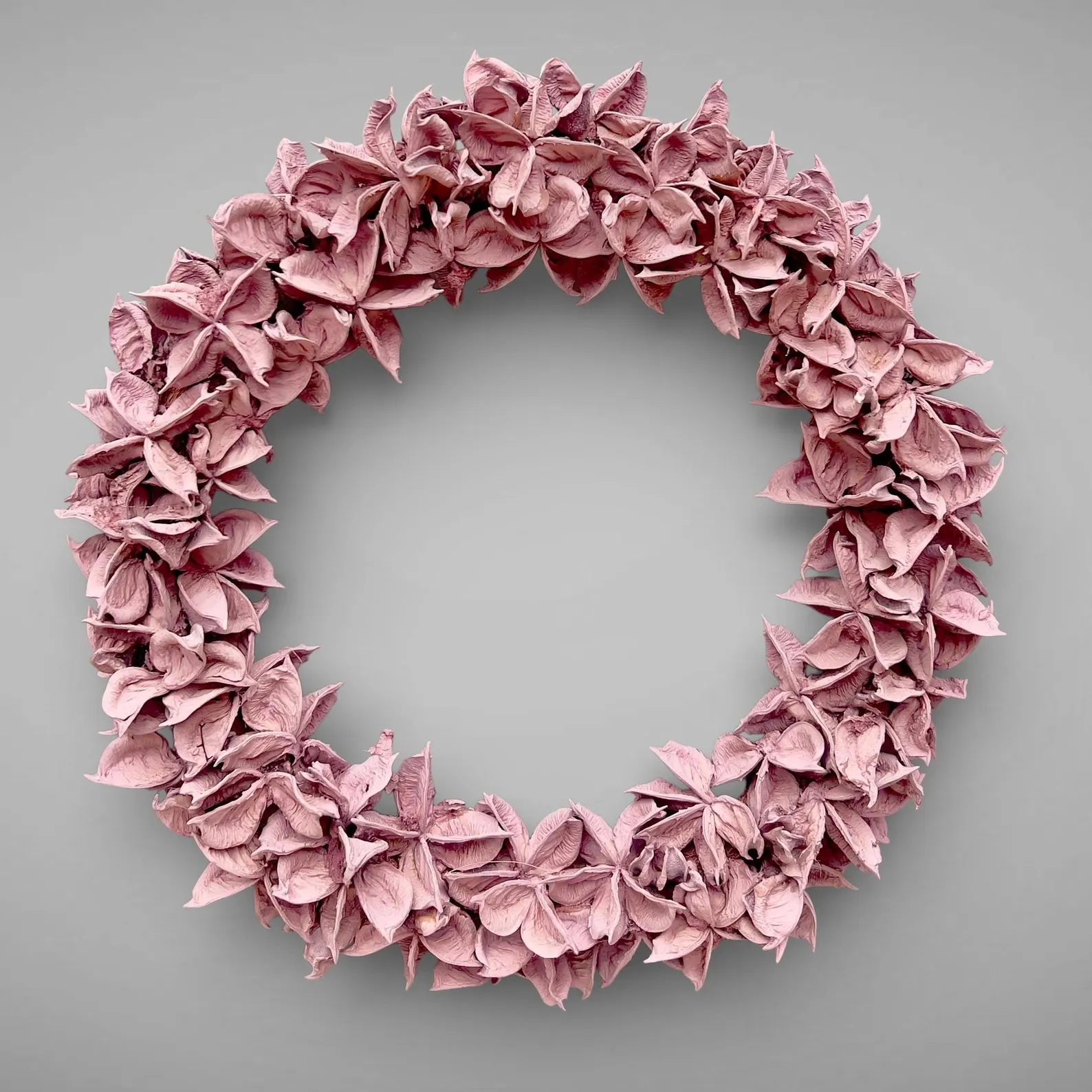 Rosa Türkranz mit Holzherz Naturkranz – Detailansicht 2 – Vorschaubild