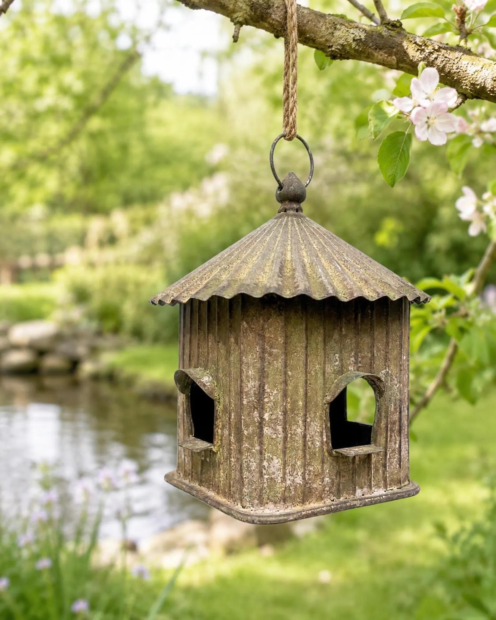 Zink Vogelhaus Antiklook Gartendeko zum Hängen – Detailansicht 4 – Vorschaubild