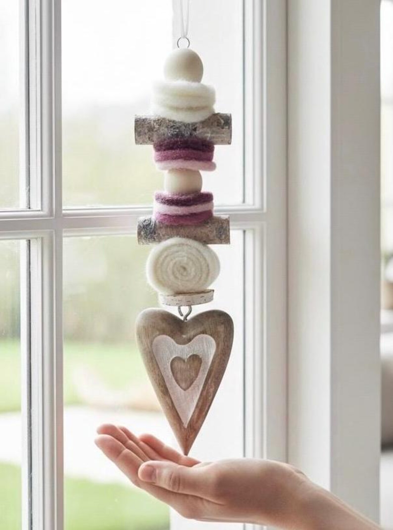 Fensterdeko Herz Holz Filz Natur