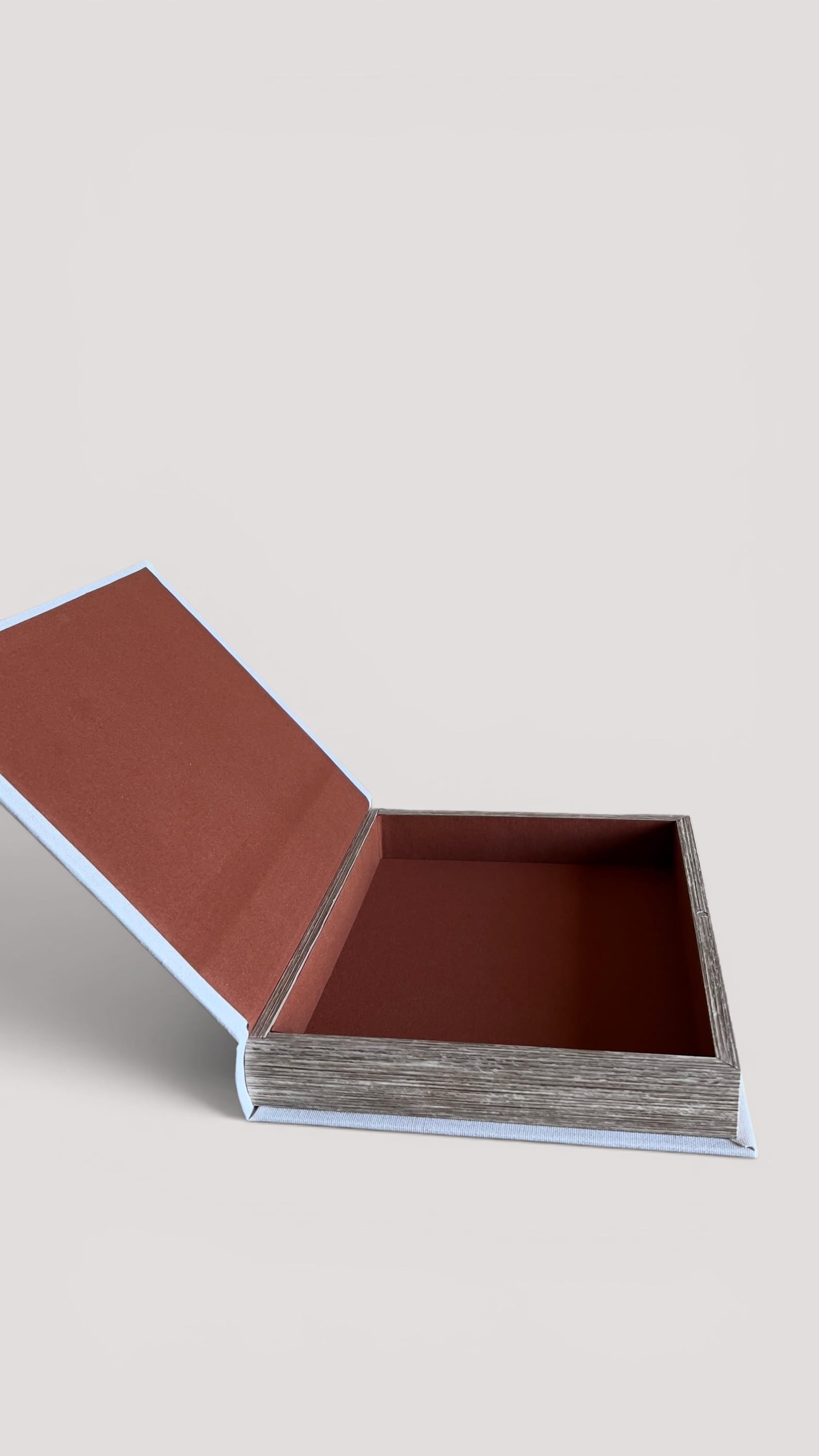 Buchbox mit Geheimfach – Vorschaubild
