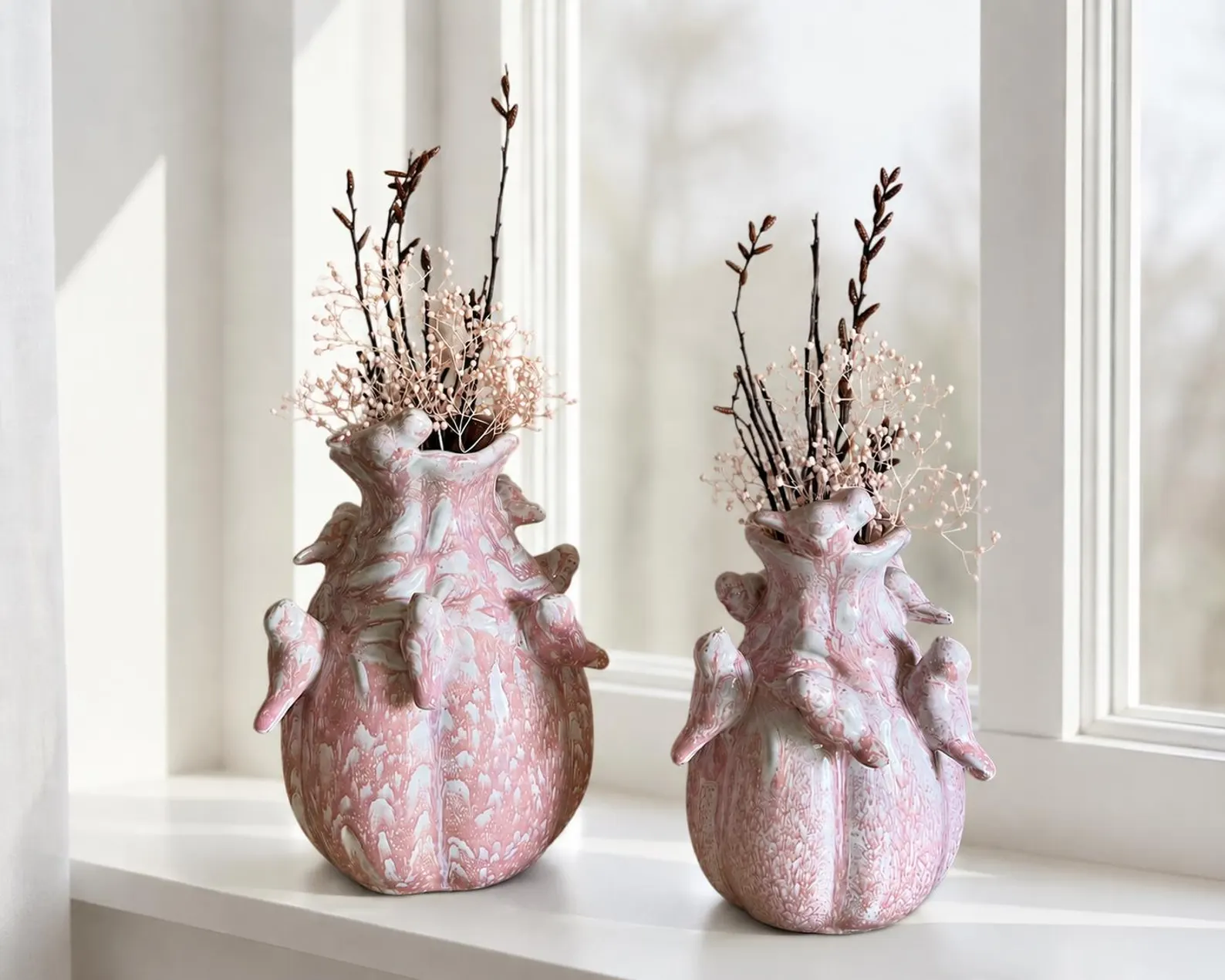 Keramikvasen in Rosa-Creme