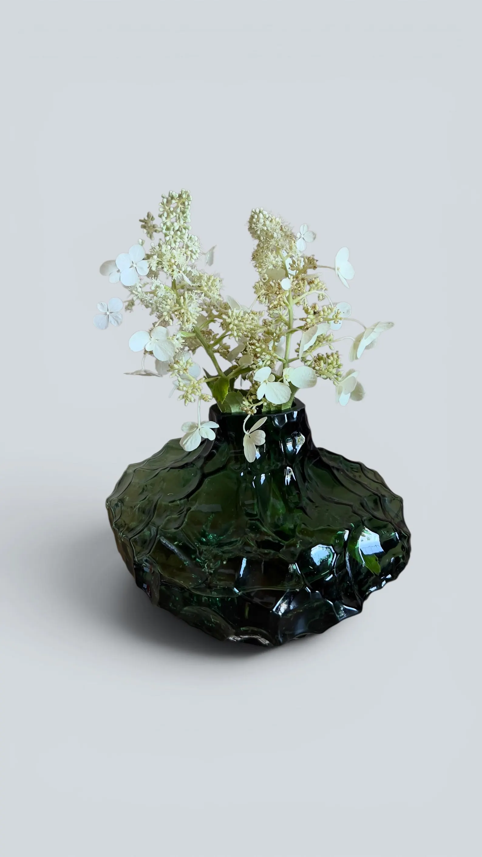 Grüne Designvase aus Glas 3 – Vorschaubild