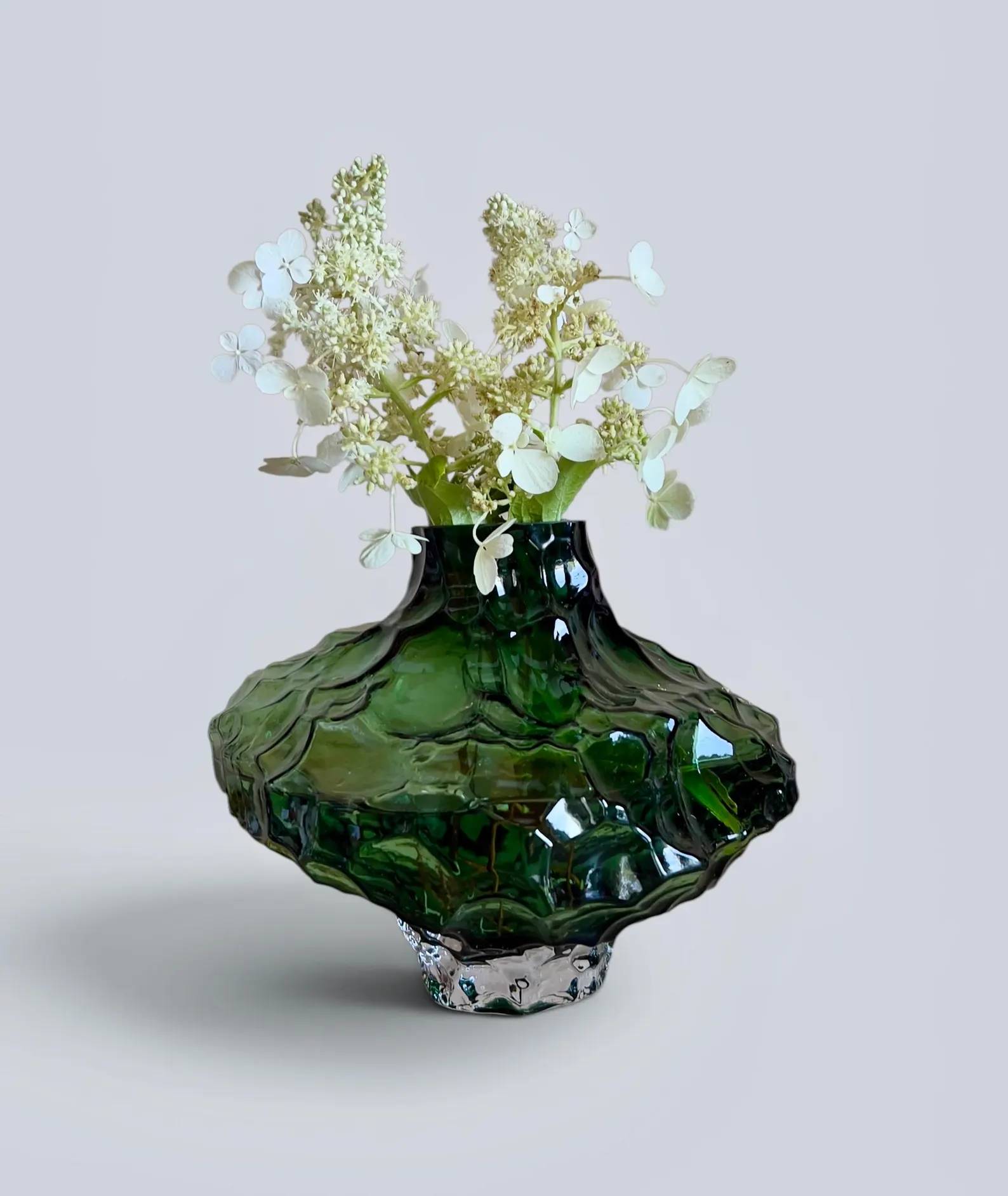 Grüne Designvase aus Glas 1 – Vorschaubild