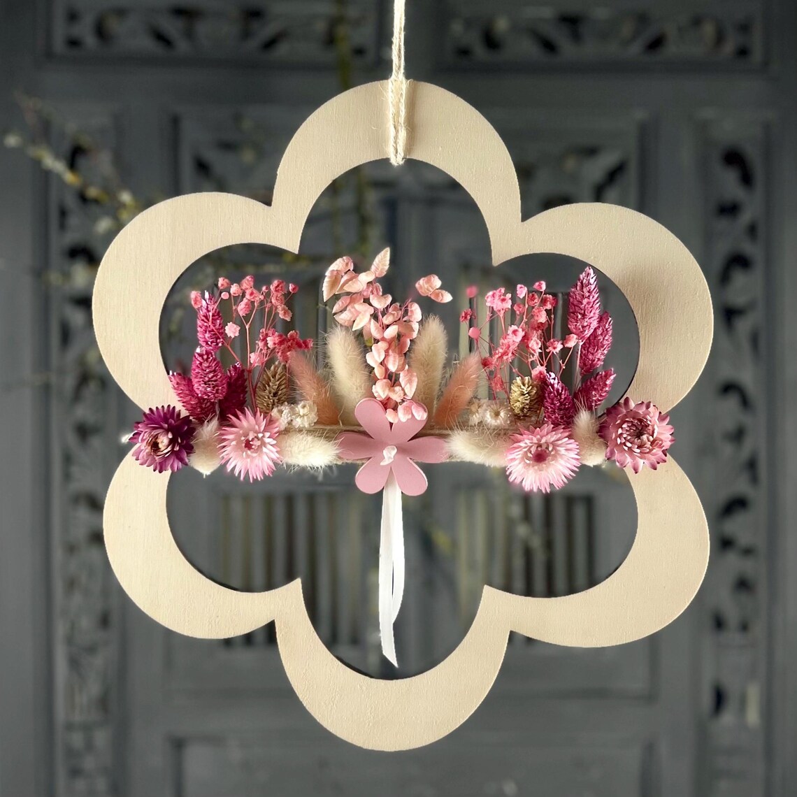 Trockenblumenring aus Holz in Rosa und Creme